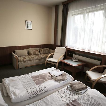 Pension Pod Šibeňákem Strmilov Bagian luar foto