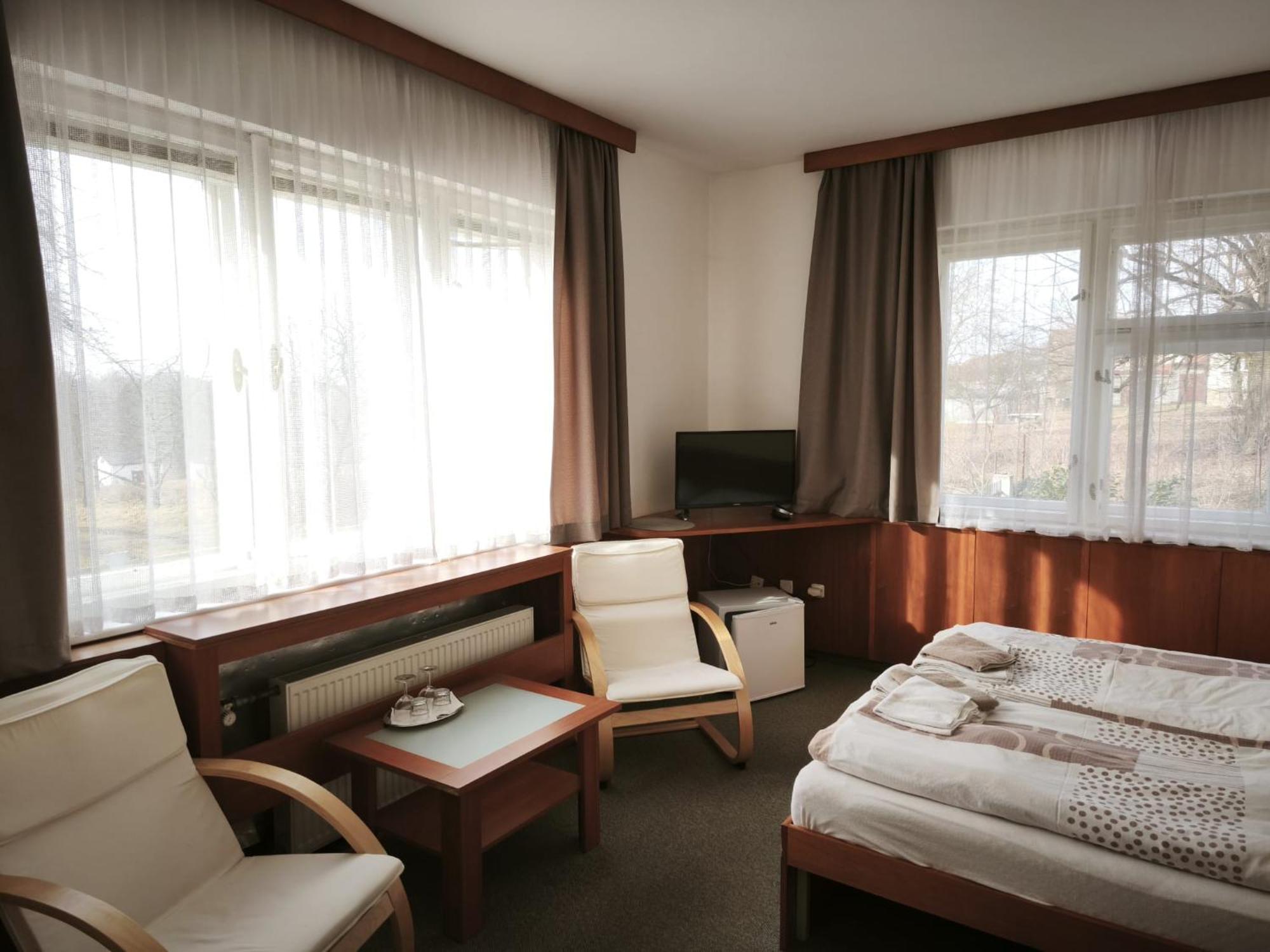 Pension Pod Šibeňákem Strmilov Bagian luar foto