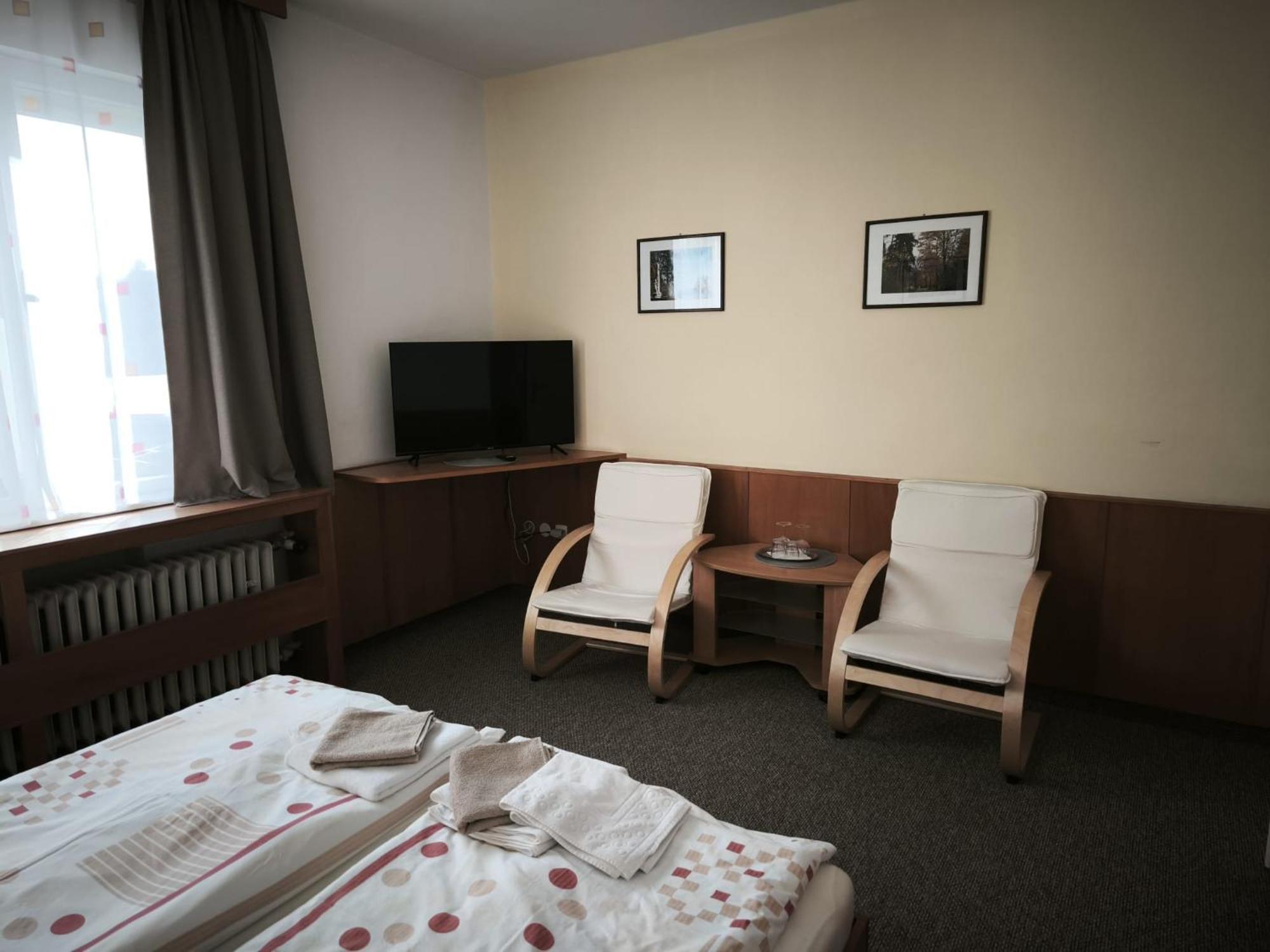 Pension Pod Šibeňákem Strmilov Bagian luar foto