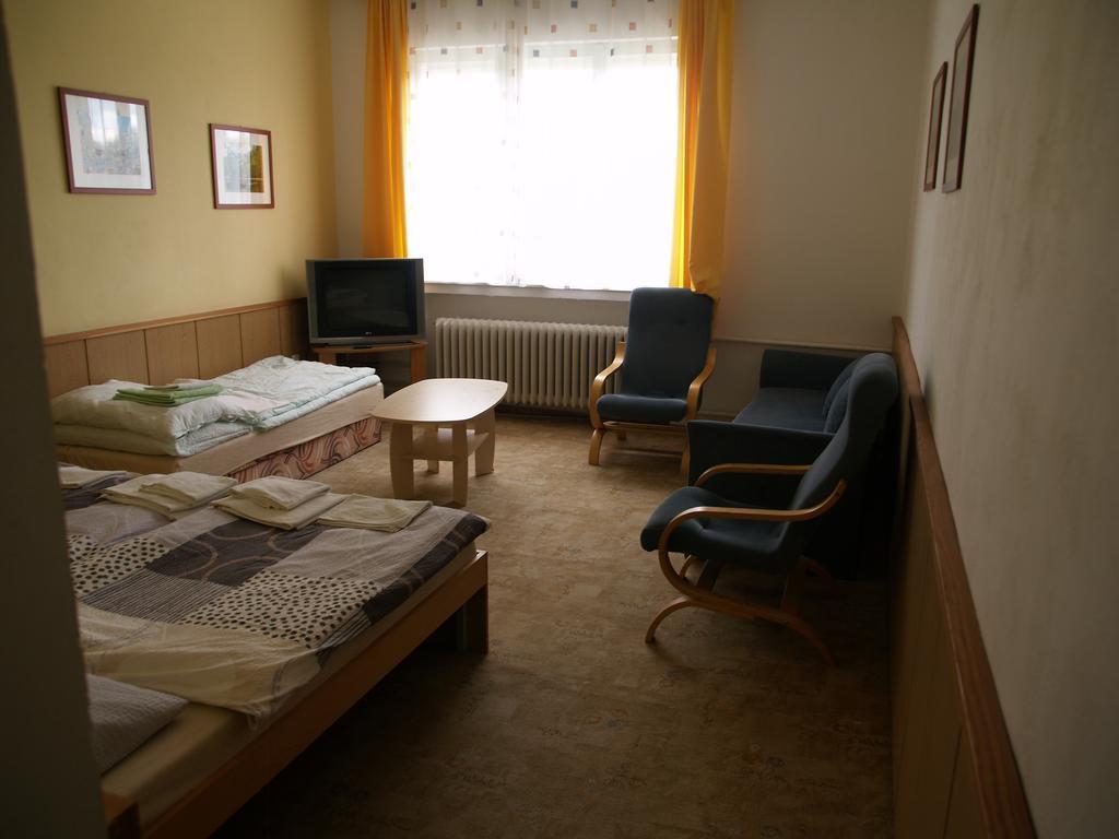 Pension Pod Šibeňákem Strmilov Bagian luar foto